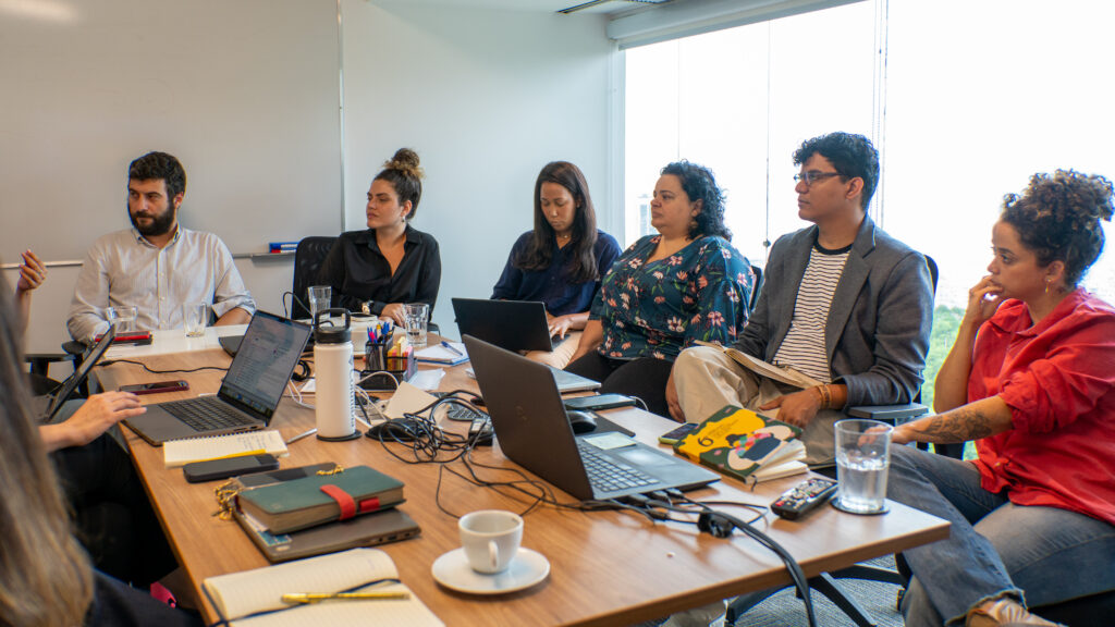 IEPS e Instituto Felipe Neto iniciam parceria em projetos de saúde mental, educação midiática e meio ambiente