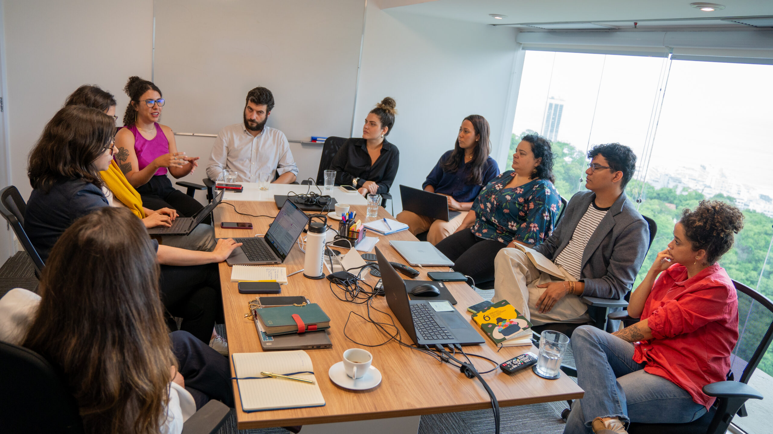 IEPS e Instituto Felipe Neto iniciam parceria em projetos de saúde mental, educação midiática e meio ambiente