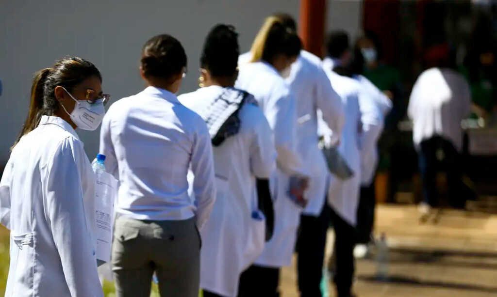 Vagas em cursos de saúde triplicaram em 14 anos; expansão está concentrada em instituições privadas 1 Vagas em cursos de saúde triplicaram em 14 anos; expansão está concentrada em instituições privadas