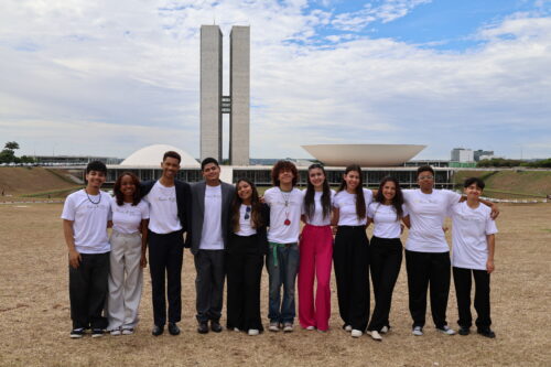 “Nada sobre nós sem nós”: é a juventude que constrói o futuro da saúde mental no Brasil