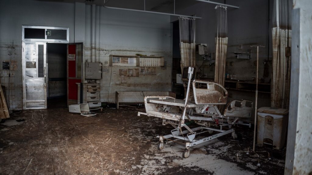 Um quarto dos estabelecimentos de saúde está próximo a áreas de risco de desastres climáticos; SUS é mais exposto