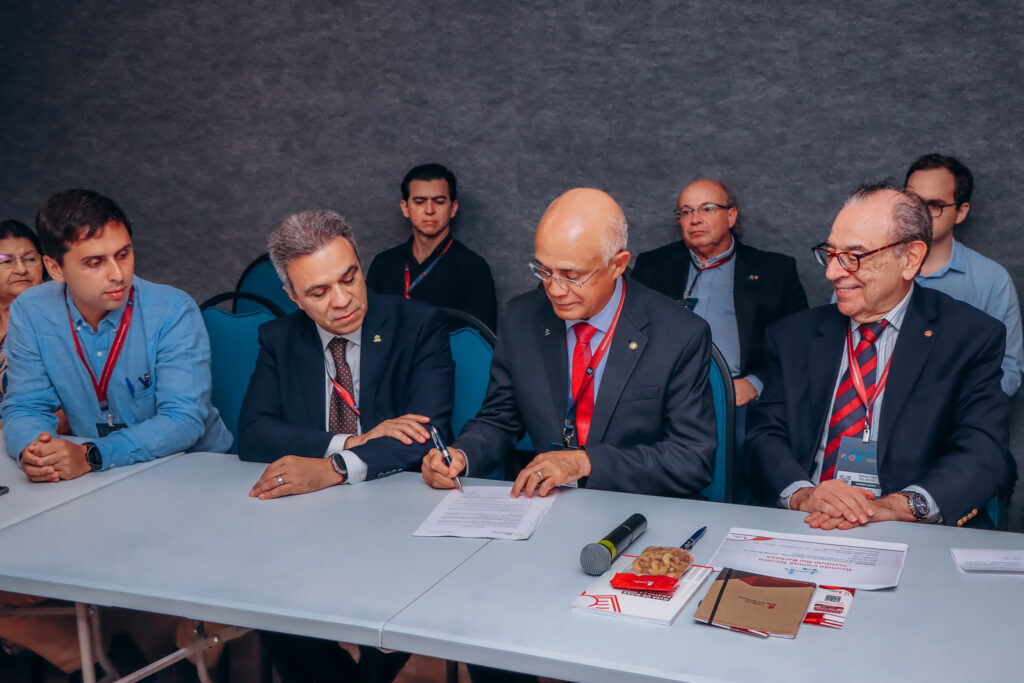 IEPS firma parceria com instituto e associação dos Tribunais de Contas para aprofundar trocas sobre relações público-privadas na saúde