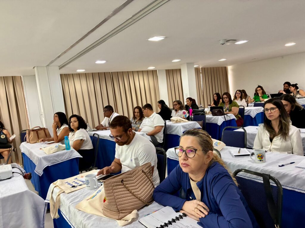 IEPS realiza minicurso sobre saúde mental com gestores e autoridades da Educação de Pernambuco
