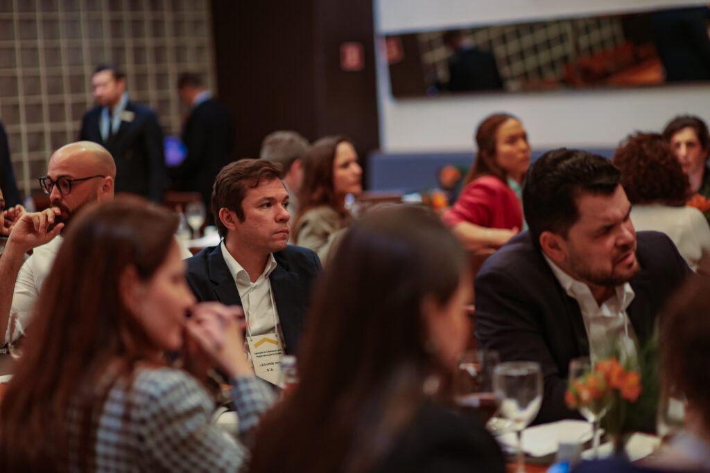 Abertura da Jornada reúne lideranças estaduais e reforça regionalização como agenda estratégica para o SUS